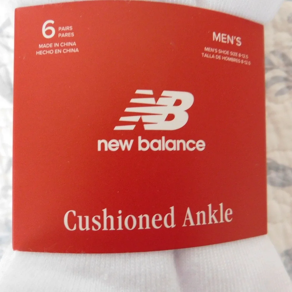 New Balance Mens Cushioned Ankle Socks 6 pair Mens shoe size 8 - 12.5 6 Pair‎
